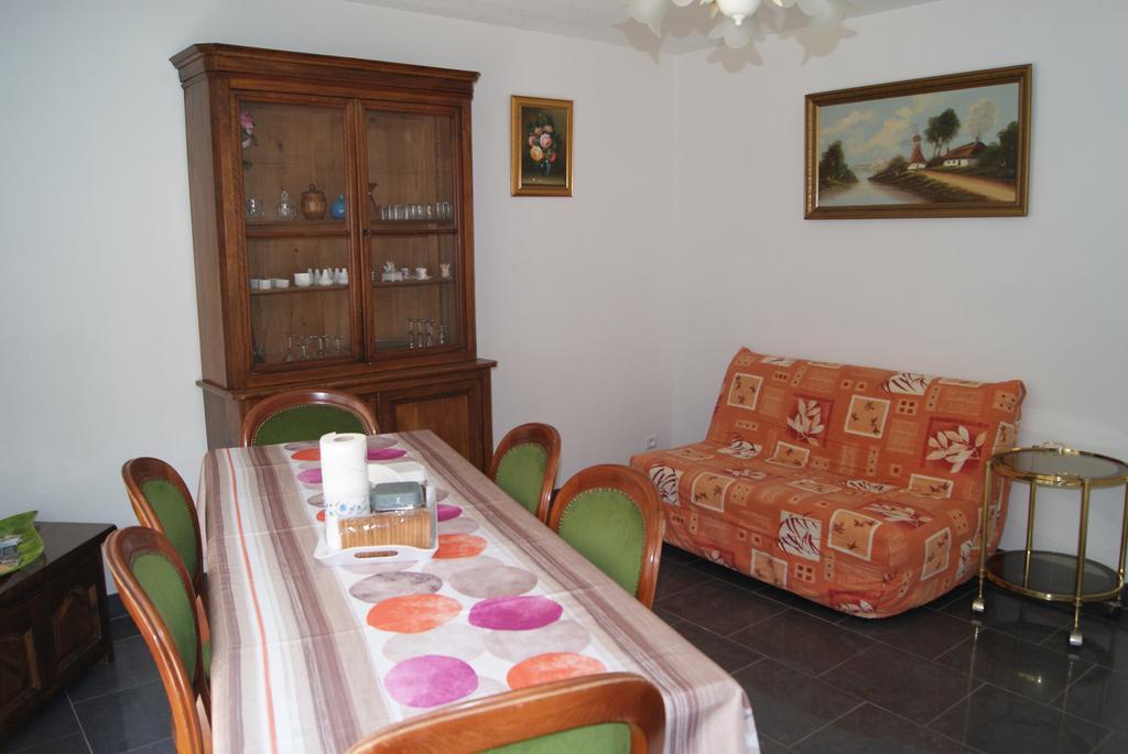 Appart'Hotel Les Rochers Auriol Bagian luar foto