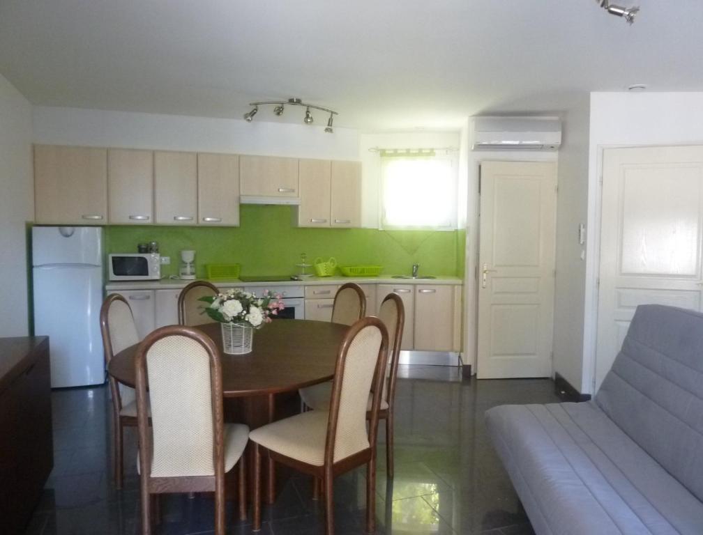 Appart'Hotel Les Rochers Auriol Ruang foto