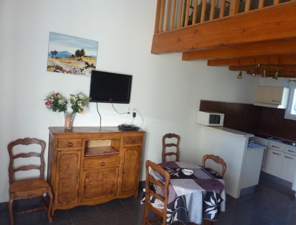 Appart'Hotel Les Rochers Auriol Ruang foto