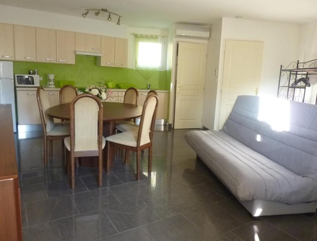 Appart'Hotel Les Rochers Auriol Ruang foto