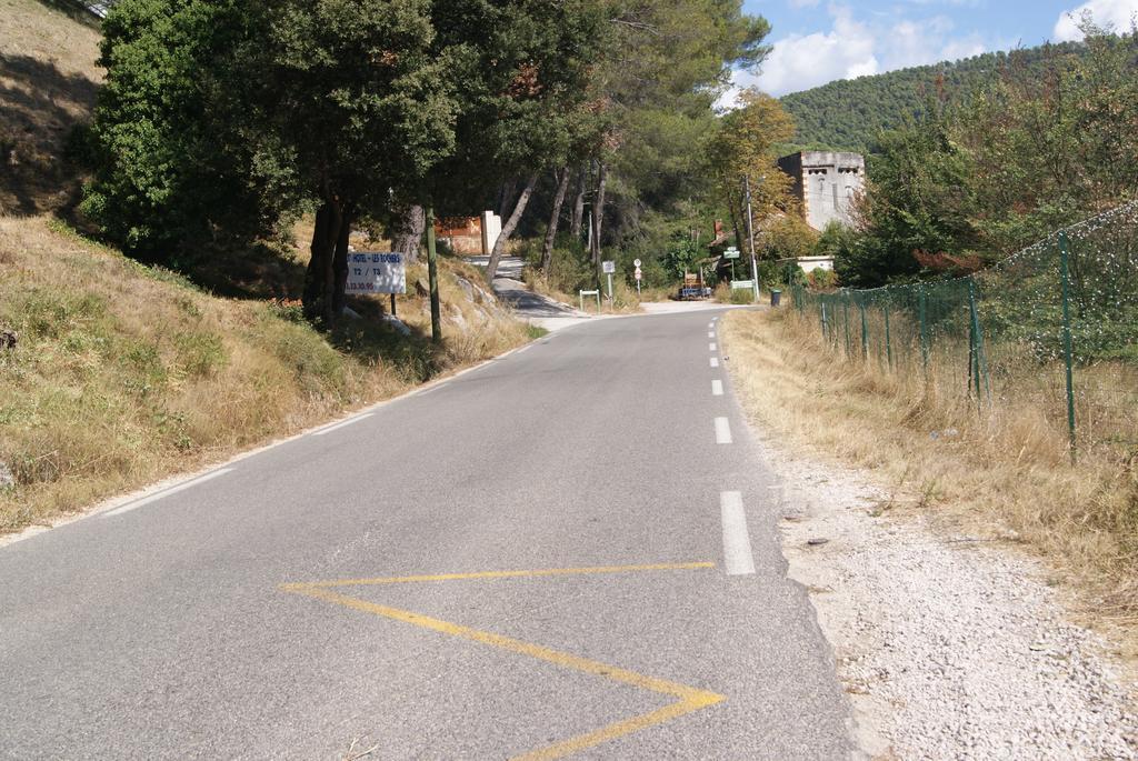 Appart'Hotel Les Rochers Auriol Bagian luar foto