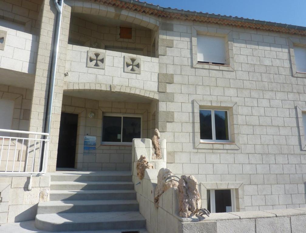 Appart'Hotel Les Rochers Auriol Bagian luar foto