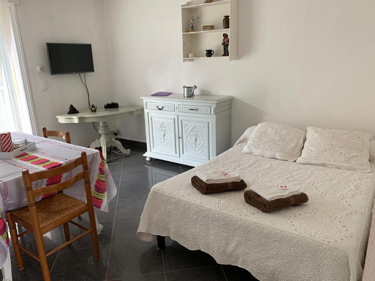 Appart'Hotel Les Rochers Auriol Bagian luar foto