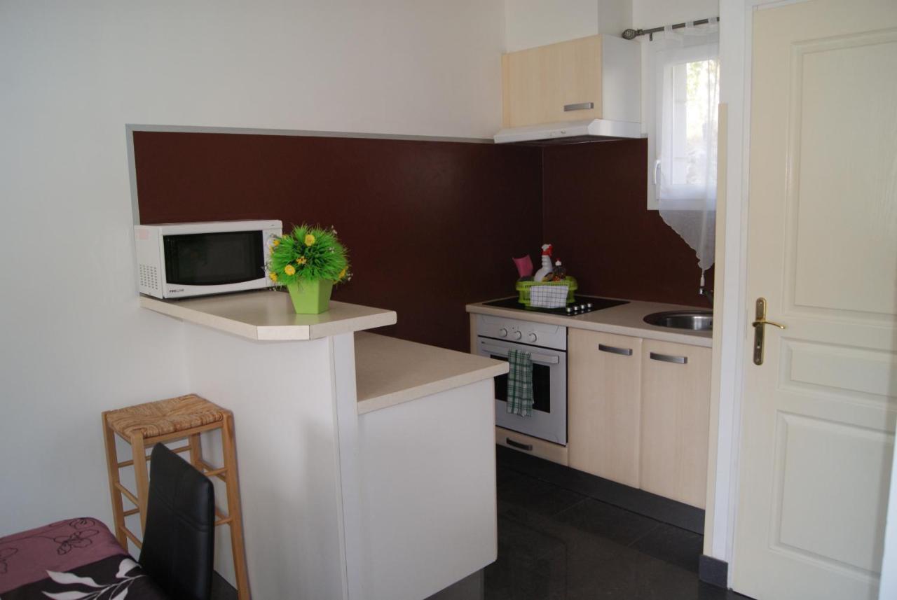 Appart'Hotel Les Rochers Auriol Bagian luar foto